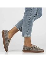 Dámská kožená prolamovaná vícebarevná polobotka Filippo model 22097369 Dámská kožená prolamovaná vícebarevná polobotka Filippo model 22097369