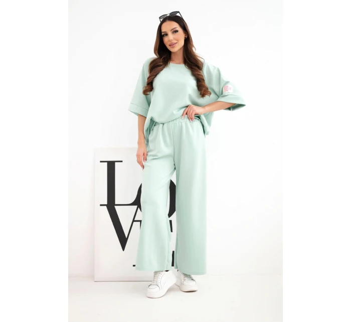 Dámský máslový komplet z viskózy mikina a široké kalhoty model 22014179 - K-Fashion Dámský máslový komplet z viskózy mikina a široké kalhoty model 22014179 - K-Fashion