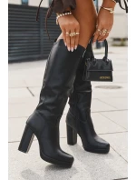 Dámské Kozačky Do Kolena Na Podpatku Eko Kůže Černé model 21705113 - Boto Dámské Kozačky Do Kolena Na Podpatku Eko Kůže Černé model 21705113 - Boto