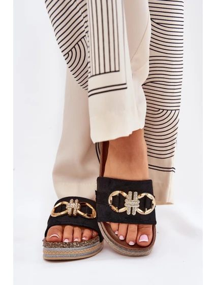 Dámské Pantofle Na Platformě S A Zlatou Dekorací Černé model 21689964 - Boto Dámské Pantofle Na Platformě S A Zlatou Dekorací Černé model 21689964 - Boto