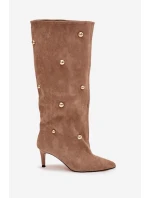 Nazouvací dámské kozačky na podpatku se zlatými ozdobami béžové model 21757806 - Boto