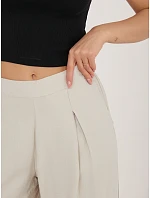 Kalhoty D60103M62449E1 světle béžové Kalhoty D60103M62449E1 světle béžové