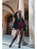 Dámské kozačky na jehlovém podpatku s páskem bordó model 21744541 - Boto