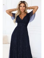 dlouhé lesklé šaty s výstřihem a krátkými rukávy tmavě modré model 21777396 - numoco basic dlouhé lesklé šaty s výstřihem a krátkými rukávy tmavě modré model 21777396 - numoco basic