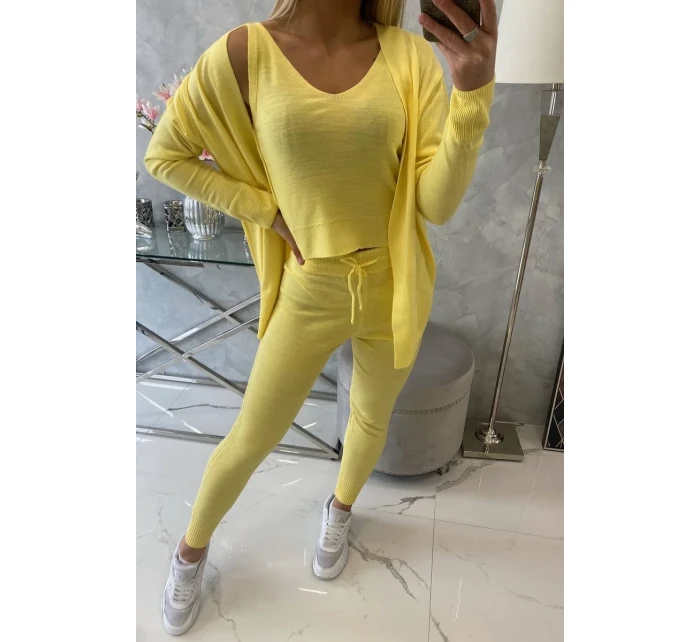 Sada svetrů 3-dílná žlutá Sada svetrů 3-dílná žlutá