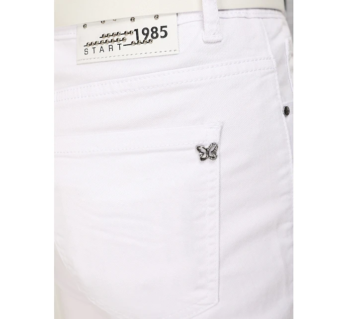 Dámské džíny mom fit s vysokým pasem a páskem bílé FashionStreet UY2924