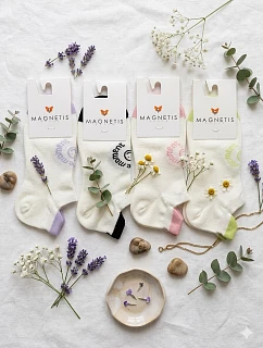 Live in the nohy model 22064659 - Magnetis