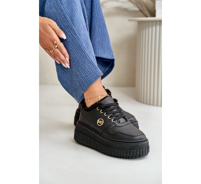 Sneakersy Sportovní Obuv Dámská Zateplená Na Masivní Podešvi Černé model 21668413 - Boto Sneakersy Sportovní Obuv Dámská Zateplená Na Masivní Podešvi Černé model 21668413 - Boto