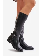 Dámské zateplené kozačky na plochém podpatku se zlatou sponou černé model 21671225 - Boto Dámské zateplené kozačky na plochém podpatku se zlatou sponou černé model 21671225 - Boto