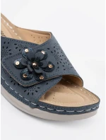 Pohodlné tmavě modré dámské  nazouváky na plochém podpatku