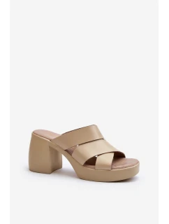 model 21647974 Kožené žabky na podpatku béžové - Zazoo