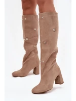 kozačky s podpatkem s ozdobnými detaily béžové model 21714811 - Boto