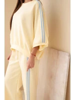 Dámský komplet viskózový máslový se širokými nohavicemi a volnou blůzou žlutý