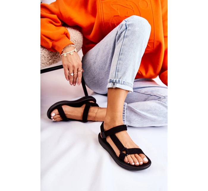 Dámské semišové sportovní sandály Černá model 21588075 - Boto Dámské semišové sportovní sandály Černá model 21588075 - Boto