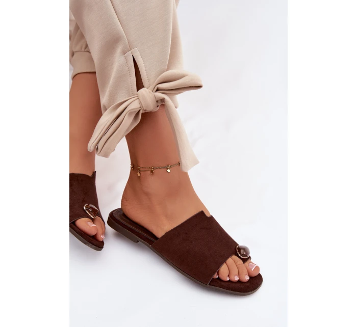 Dámské ploché pantofle s ozdobným detailem z eko semiše Čokoládové Selavine