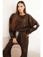 Dámský oversize komplet z viskózy s mikinou a efektem praní hnědý model 21421736 - K-Fashion Dámský oversize komplet z viskózy s mikinou a efektem praní hnědý model 21421736 - K-Fashion
