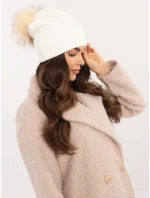 Čepice JK CZ 14.72 ecru Čepice JK CZ 14.72 ecru