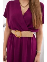 Dlouhé šaty s ozdobným páskem švestka