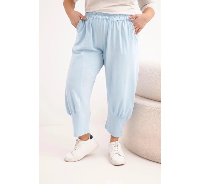 Dámské kalhoty Plus Size s nízkým model 21924467 a gumou v pase modré - K-Fashion