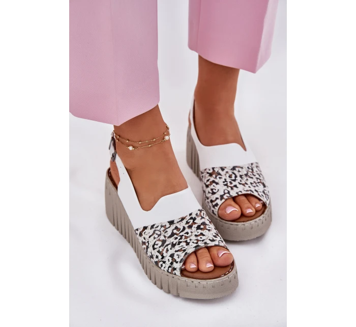 Dámské Sandály Z Přírodní Kůže Na Klínu Bílé model 21697709 - Artiker