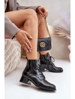 Kožené lakované kotníkové boty na podpatku zateplené D&A JC42-53 černé Kožené lakované kotníkové boty na podpatku zateplené D&A JC42-53 černé