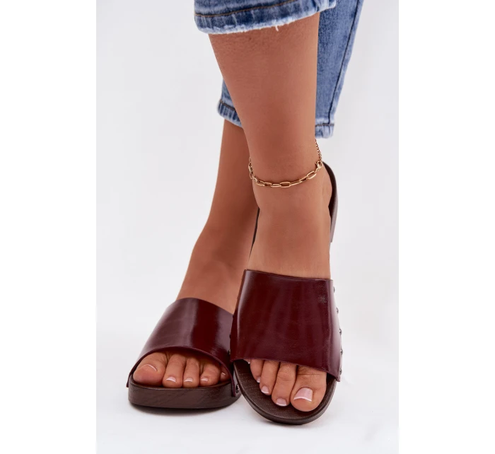 Dámské pantofle s přezkami na nízkém podpatku bordó Brinalle