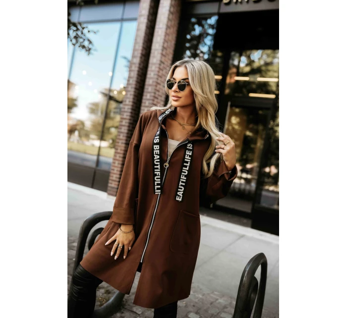 632-2 Ležérní kabát se zipem a módními detaily - čokoládový