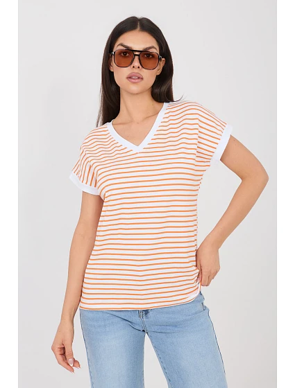 T-shirt model 225462 Relevance