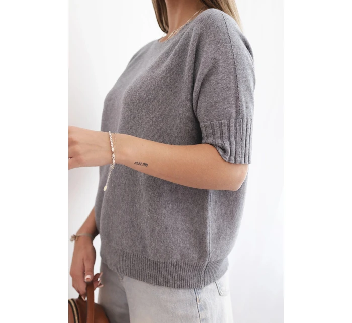 Dámský svetr z viskózy s krátkým rukávem šedý Dámský svetr z viskózy s krátkým rukávem šedý