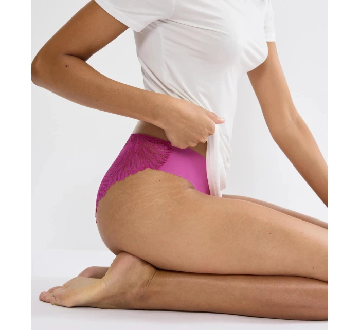 Pretty Micro Tai - RED - TRIUMPH RED - TRIUMPH Pretty Micro Tai - RED - TRIUMPH RED - TRIUMPH