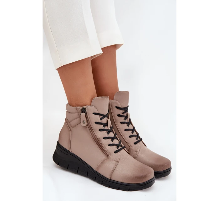 Kožené dámské kotníkové boty na platformě zateplené Vinceza 39963 béžové Kožené dámské kotníkové boty na platformě zateplené Vinceza 39963 béžové