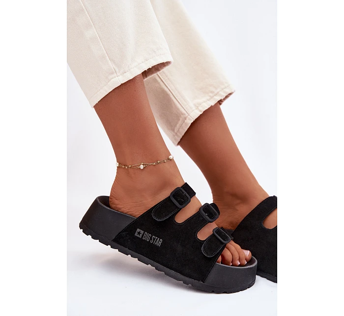 Dámské pantofle na masivní platformě s pásky Big Star model 22069662 Černé - Big Star Shoes Dámské pantofle na masivní platformě s pásky Big Star model 22069662 Černé - Big Star Shoes