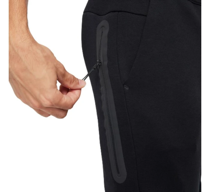 Kalhoty Nike Techfit Fleece Jogger M HV0959-010 Kalhoty Nike Techfit Fleece Jogger M HV0959-010