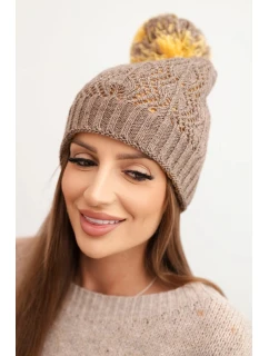 Dámská zimní čepice s vlnou v ozdobném pletení s bambulí K467 mocca