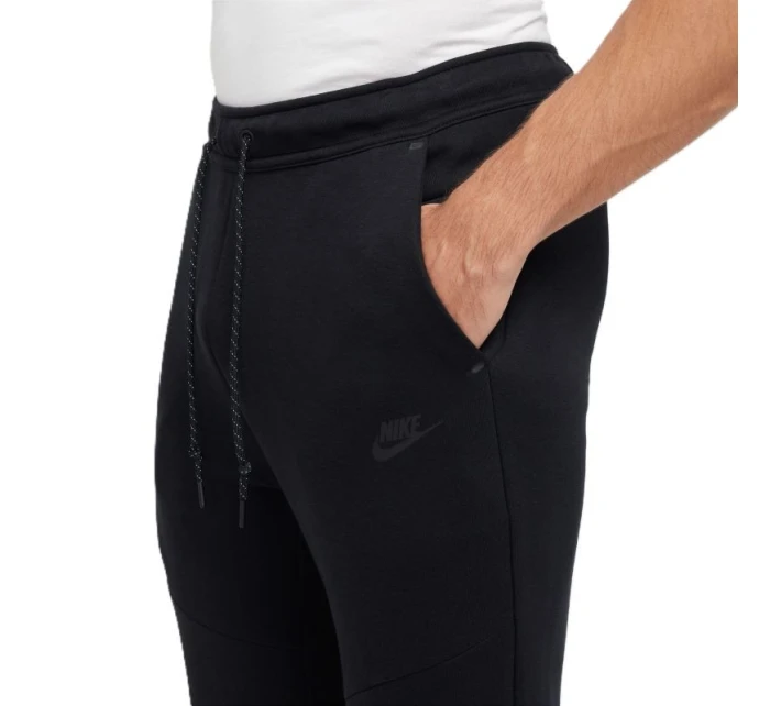 Kalhoty Nike Techfit Fleece Jogger M HV0959-010 Kalhoty Nike Techfit Fleece Jogger M HV0959-010