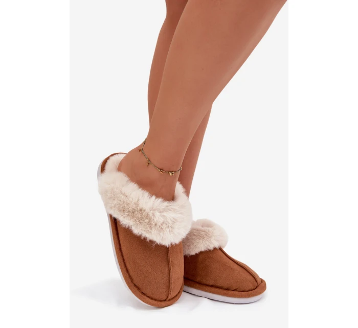 Dámské pantofle s kožíškem Camel model 21772648 - Boto Dámské pantofle s kožíškem Camel model 21772648 - Boto
