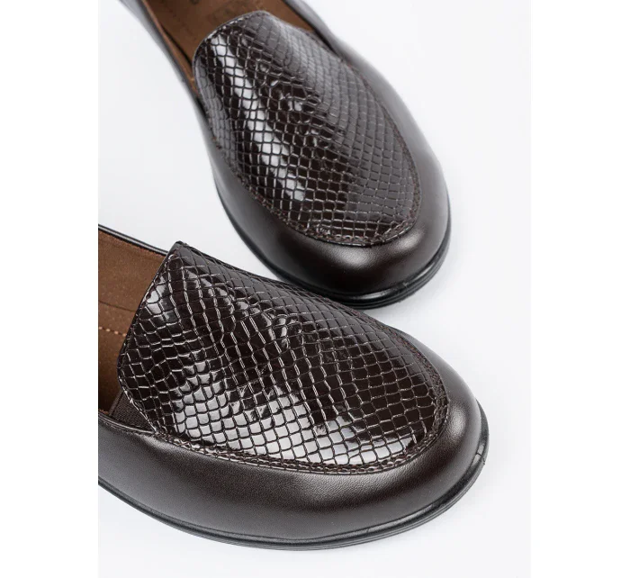 Krásné hnědé dámské  polobotky na klínku