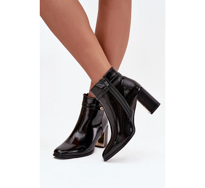 Lakované kozačky Dorelia D8257 černé - Sweet Shoes Lakované kozačky Dorelia D8257 černé - Sweet Shoes