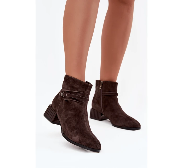 Dámské boty z přírodního semiše na klínu zateplené model 21715526 čokoládové - D&A