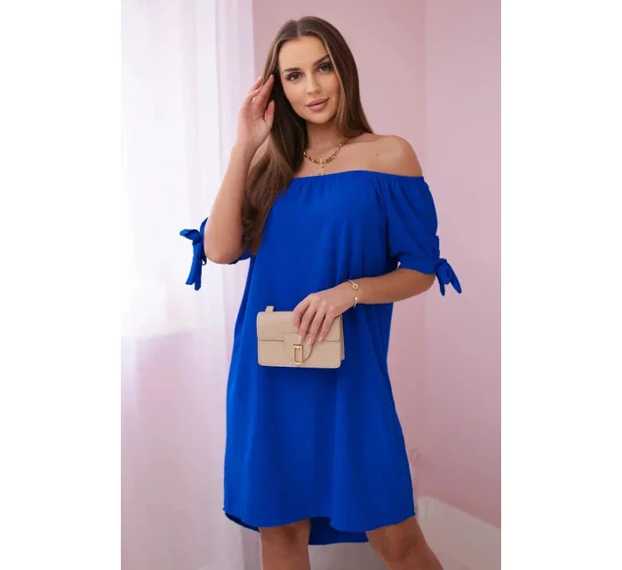 Šaty s vázáním na rukávech chrpově modré barvy Šaty s vázáním na rukávech chrpově modré barvy