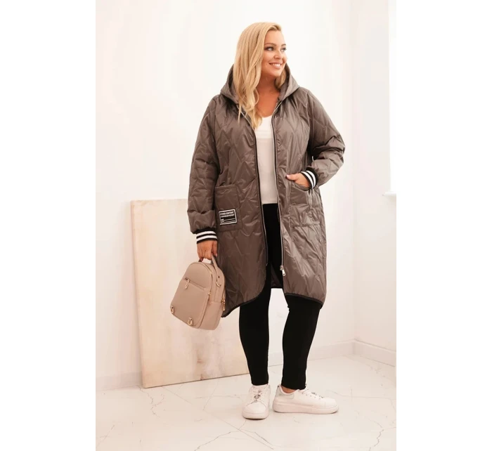 Dámská bunda Plus Size prošívaná s kapucí a model 21297100 manžetami fango - K-Fashion