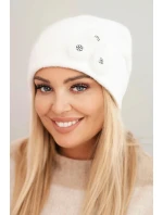 Dámská čepice s ozdobnými chlupatými květy elegantní bílá