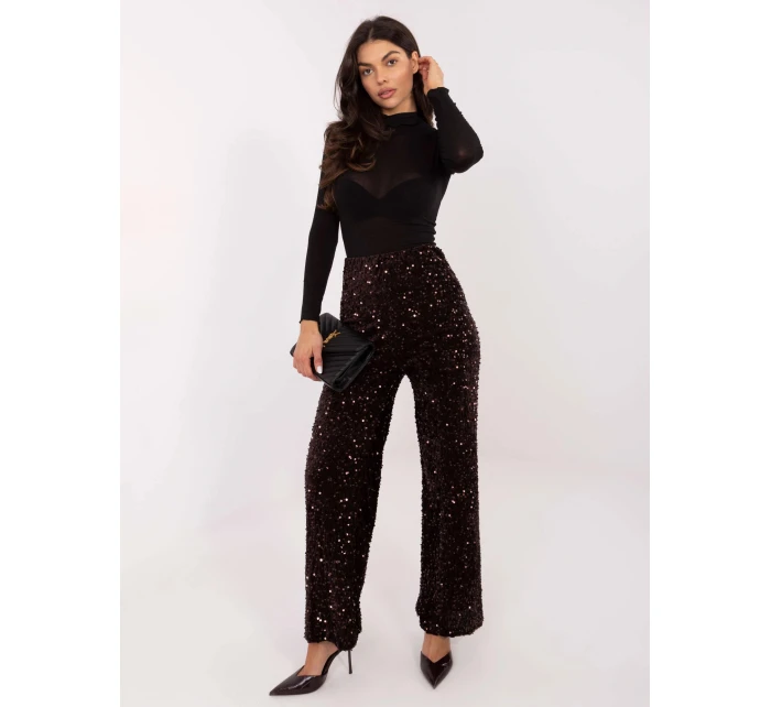 Vypasovaná černá halenka s rolákem a s přídavkem kašmíru (21819)