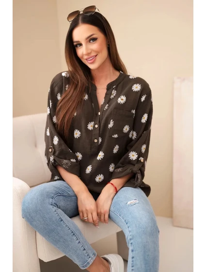 model 21921206 dámská halenka s květinovým vzorem, dlouhými rukávy a knoflíky Bílá - K-Fashion model 21921206 dámská halenka s květinovým vzorem, dlouhými rukávy a knoflíky Bílá - K-Fashion