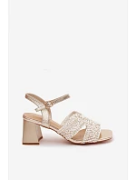 Dámské sandály na podpatku model 22126288 Zlaté - VINCEZA