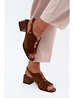 Sandály z přírodního semiše na podpatku Maciejka K7521-14 Hnědé