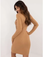 Šaty AT SK 2345 2.34 velbloudí Šaty AT SK 2345 2.34 velbloudí