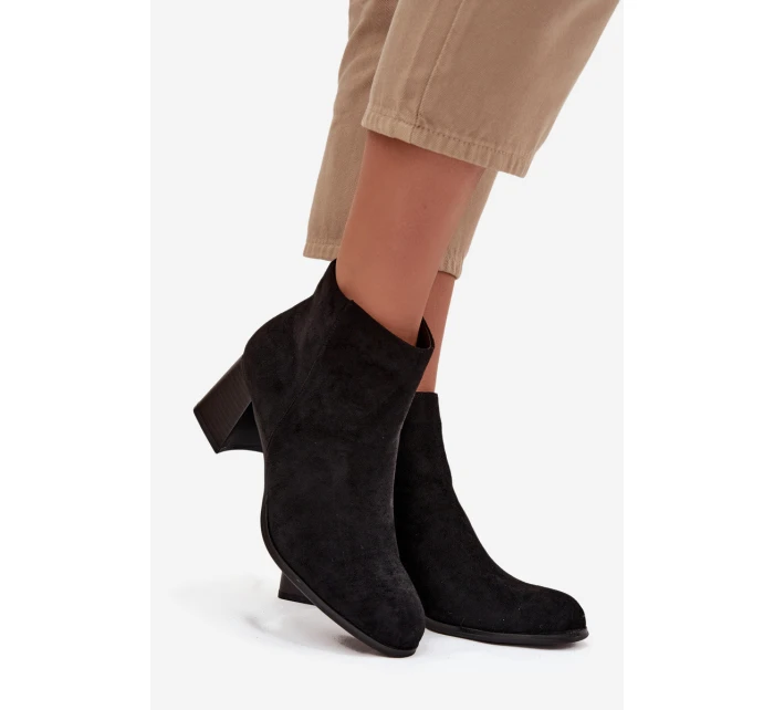 Dámské kotníkové boty černé model 22022613 - SWEET SHOES