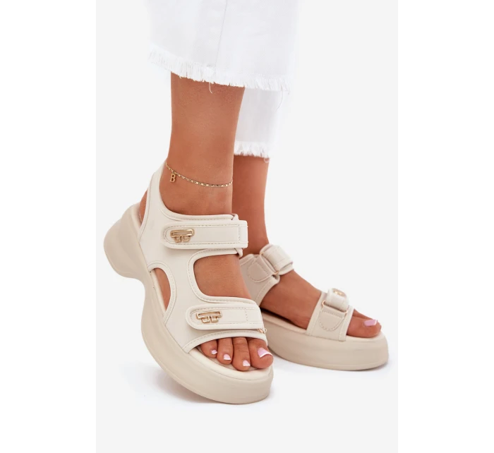 Dámské sandály se zlatými detaily béžové model 21701752 - EVENTO Dámské sandály se zlatými detaily béžové model 21701752 - EVENTO