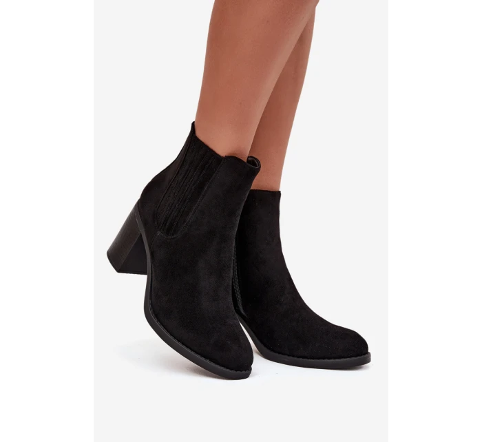 Dámské zateplené botky Brevina – Černé, na sloupkovém podpatku Dámské zateplené botky Brevina – Černé, na sloupkovém podpatku